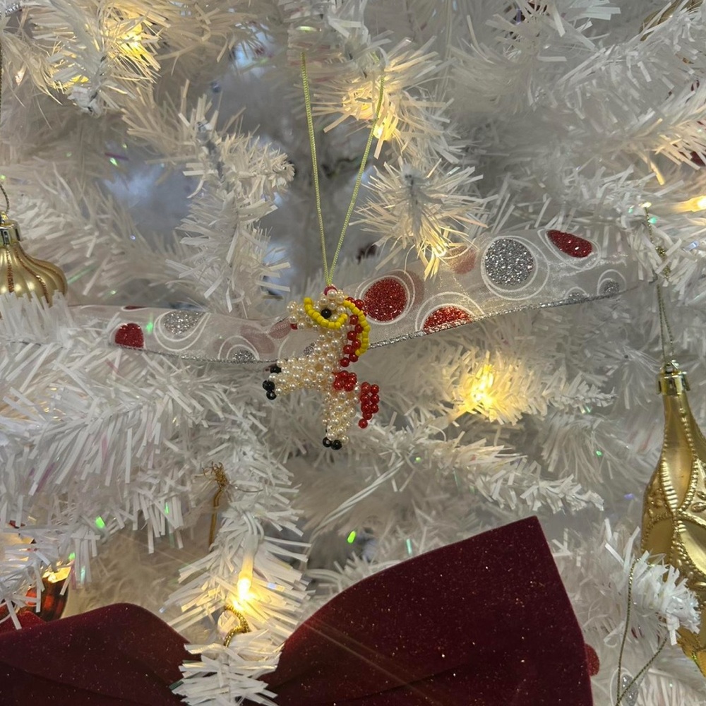 ✨ Set of 5 Red Beaded Pony/Unicorn Ornaments – Handmade Christmas Decor